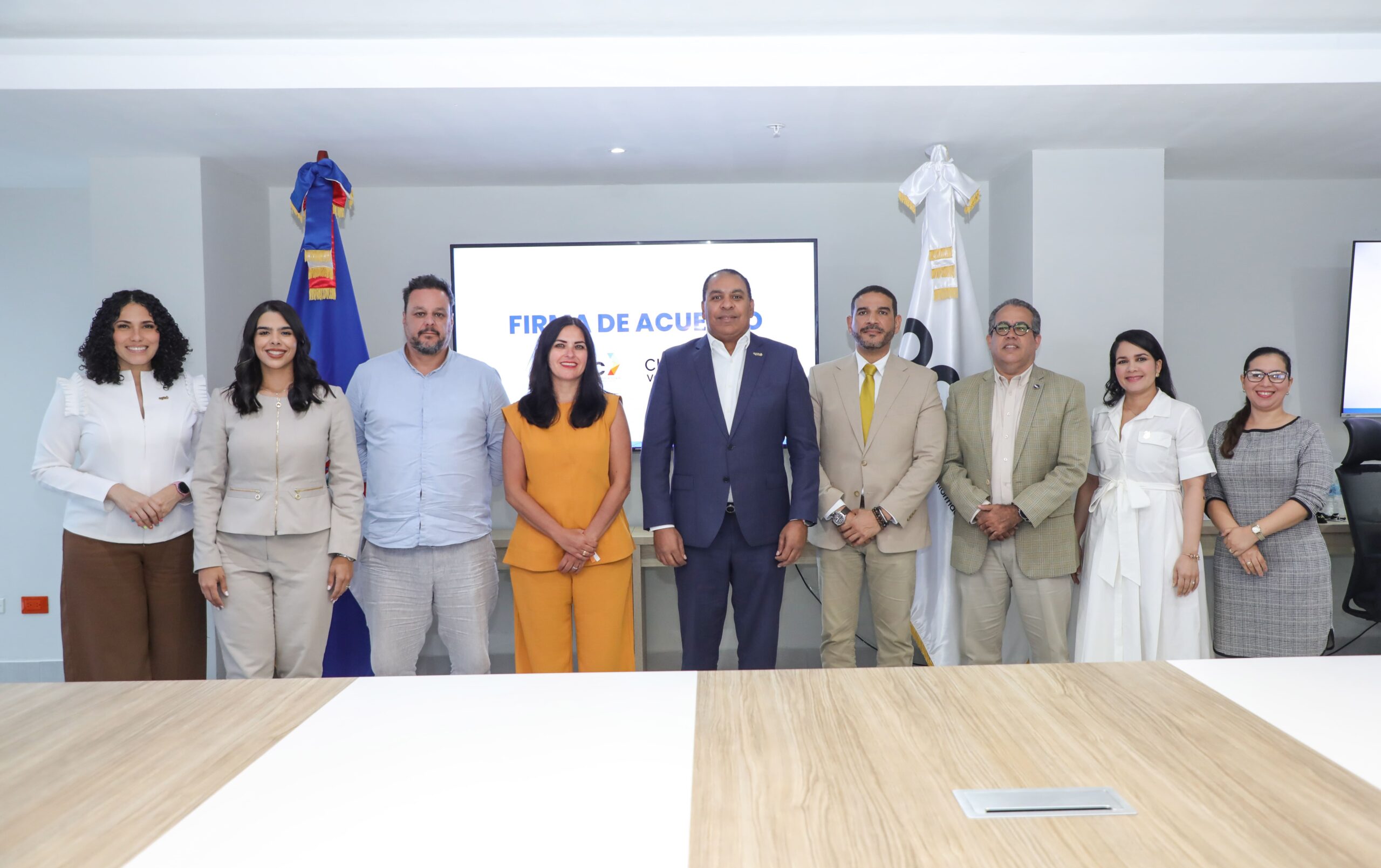 Fundación Cibervoluntarios y OGTIC se alían por la transformación digital de República Dominicana